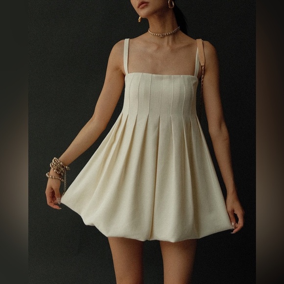 Commense Cream Oat Sacred Dream Skater Pleated Mini Dress Size Small, NWOT! - Picture 2 of 10